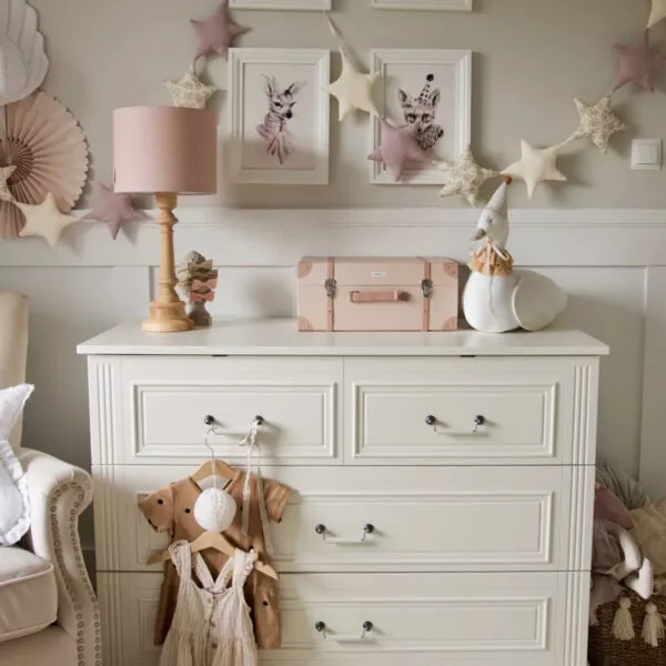 Ines elegant white komoda 4- szufladowa