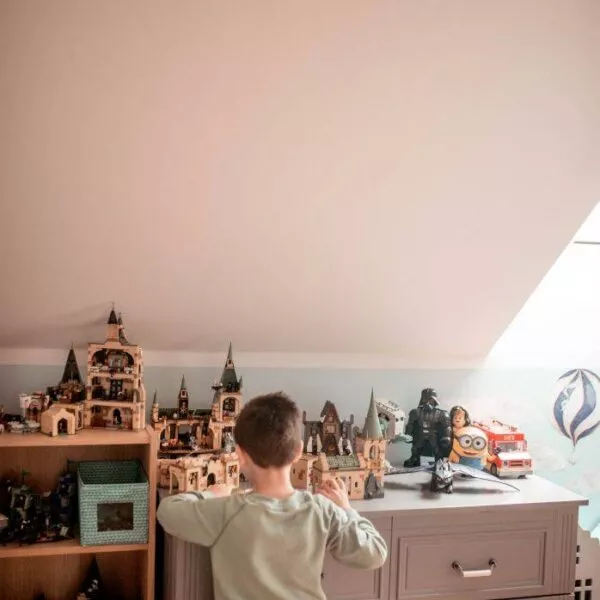 Ines neutral gray komoda 4-szufladowa