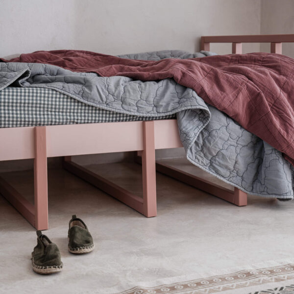 Łóżko 90 x 200 cm róż- Tweens