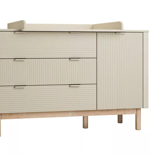 Miloo - komoda 3 szuflady +1 drzwi szampański